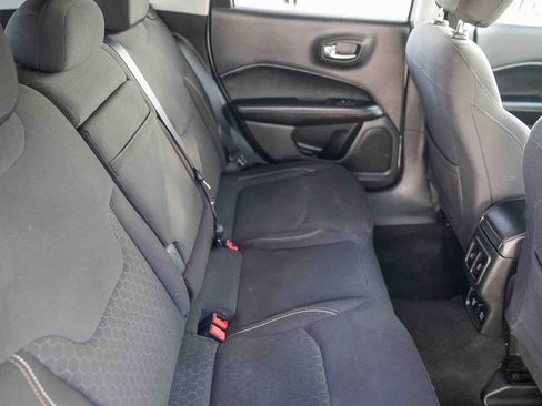 Used 2018 Jeep Compass Sport w/ Tech Group image 19