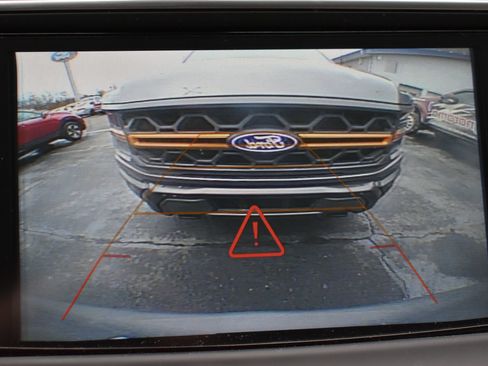 Used 2019 Buick Enclave Essence image 30