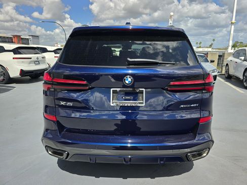 New 2026 BMW X5 xDrive40i w/ M Sport Package image 3