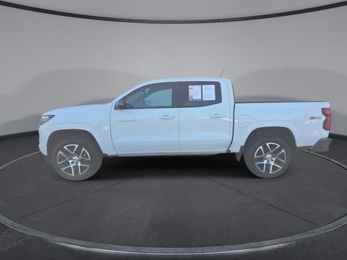 Certified 2024 Chevrolet Colorado Z71 w/ Z71 Convenience Package 2 AWD/4WD image 10