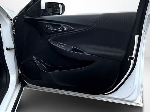 Used 2020 Chevrolet Malibu LT image 26