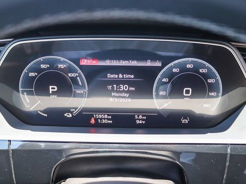Certified 2024 Audi Q8 e-tron Premium Plus w/ Premium Plus Package AWD/4WD image 27