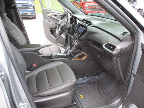 Used 2023 Chevrolet TrailBlazer ACTIV w/ Convenience Package AWD/4WD image 15