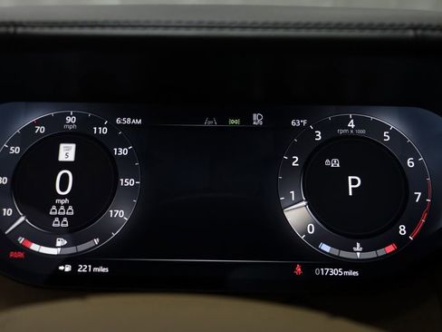 Certified 2025 Land Rover Range Rover Long Wheelbase Autobiography AWD/4WD image 8