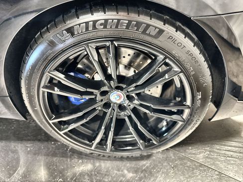 Used 2022 BMW M5 w/ Executive Package image 15