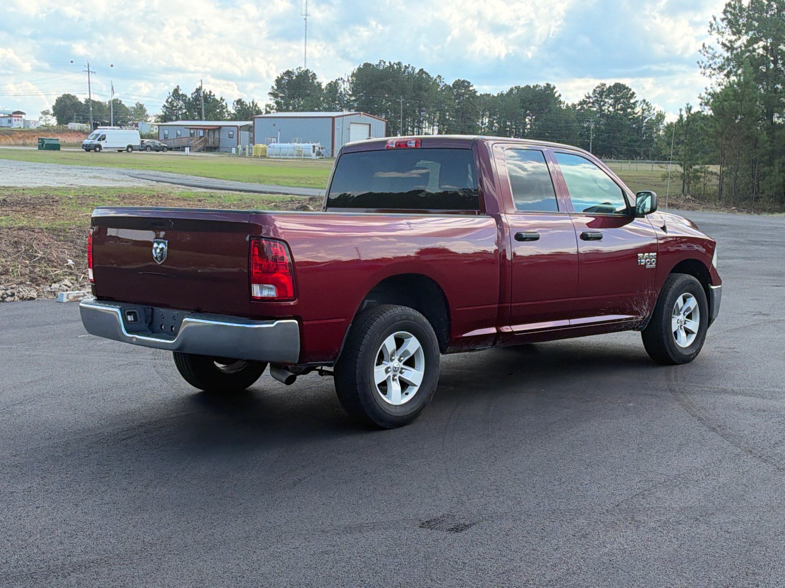 Used 2024 RAM 1500 Classic SLT AWD/4WD image 5