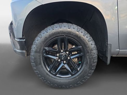 Used 2021 Chevrolet Silverado 1500 LT Trail Boss w/ Safety Package image 15