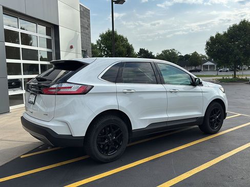 Used 2024 Ford Edge SEL w/ Convenience Package AWD/4WD image 6