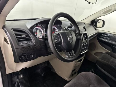 Used 2014 RAM C/V Tradesman image 13