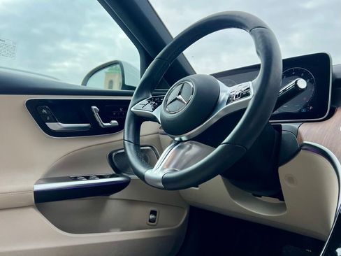 Certified 2023 Mercedes-Benz C 300 4MATIC Sedan image 8