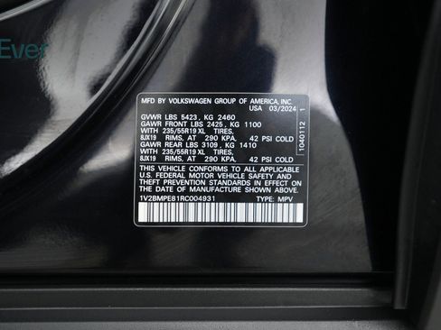 Used 2024 Volkswagen ID.4 2WD image 25