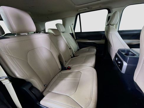 Used 2024 Ford Expedition Limited AWD/4WD image 33