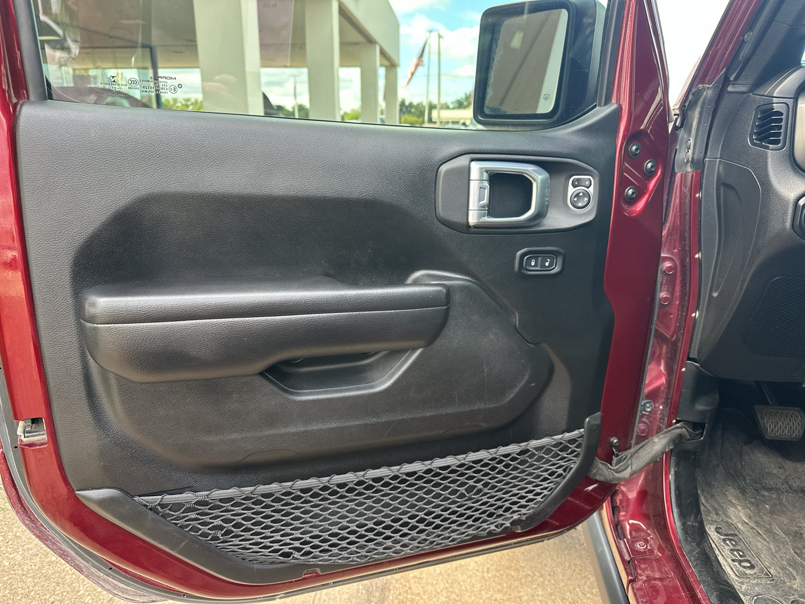 Used 2021 Jeep Wrangler Sport AWD/4WD image 15