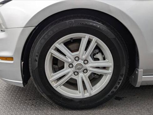 Used 2014 Ford Mustang V6 image 21