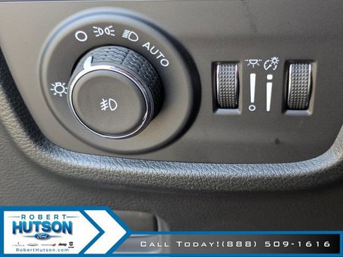 New 2026 Jeep Grand Cherokee L Limited RWD image 27
