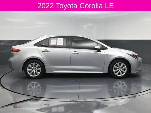 Used 2022 Toyota Corolla LE FWD image 4