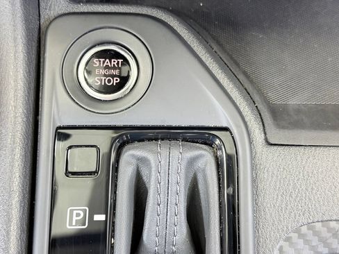Used 2025 Nissan Sentra S FWD image 42