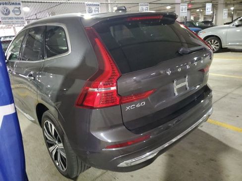 Used 2023 Volvo XC60 B5 Ultimate w/ Climate Package AWD/4WD image 2