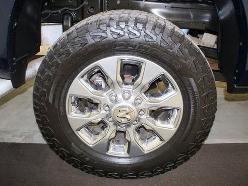 Used 2019 RAM 2500 Limited AWD/4WD image 24