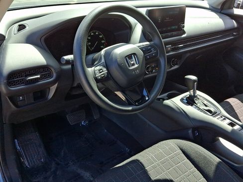 Used 2023 Honda HR-V LX image 28