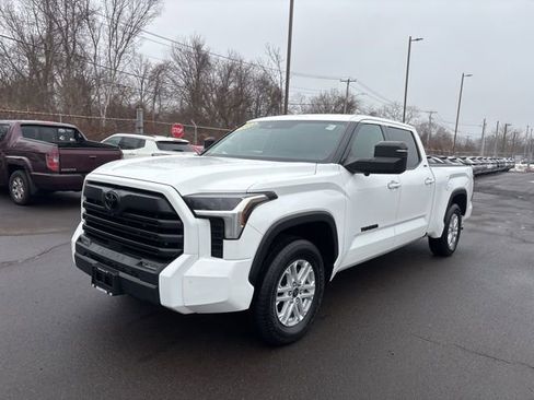Used 2023 Toyota Tundra SR5 w/ SR5 Premium Package image 3