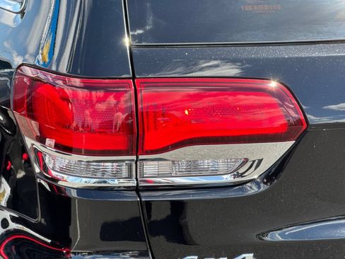 Used 2021 Jeep Grand Cherokee Limited w/ Premium Lighting Group AWD/4WD image 44