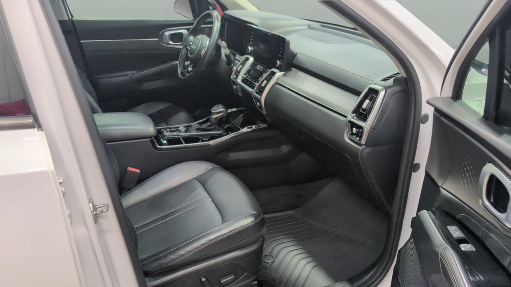 Used 2022 Kia Sorento SX FWD image 27