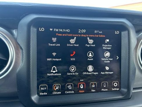 Used 2020 Jeep Wrangler Unlimited Sahara w/ Dual Top Group AWD/4WD image 40