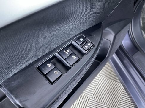 Used 2013 Subaru Legacy 2.5i Premium w/ All-Weather Pkg image 14