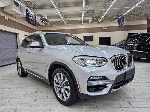 Used 2019 BMW X3 xDrive30i w/ Premium Package AWD/4WD image 4