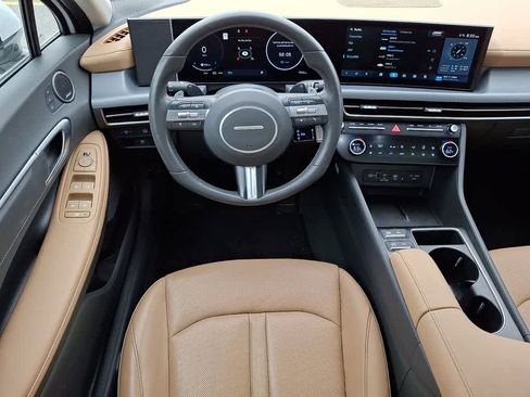 Used 2025 Hyundai Sonata Limited image 10