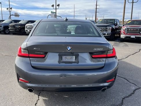 Used 2020 BMW 330i xDrive Sedan w/ Premium Package image 4