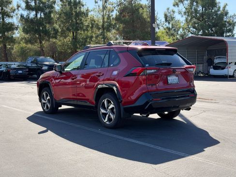 Used 2025 Toyota RAV4 SE w/ Weather & Moonroof Package AWD/4WD image 3