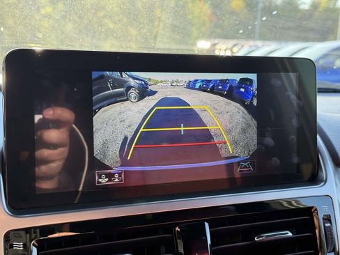 Used 2022 Lexus GX 460 Premium image 11