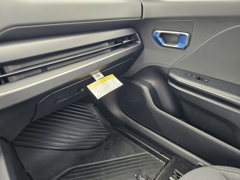 New 2026 Kia K4 LXS FWD image 26