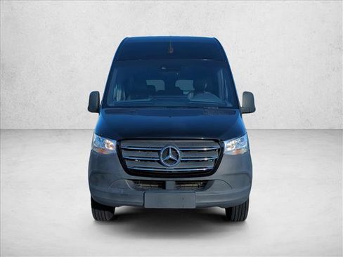 Used 2019 Mercedes-Benz Sprinter 2500 image 2