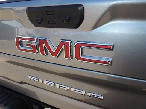 Certified 2025 GMC Sierra 2500 AT4X image 10