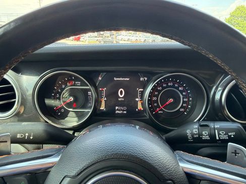 Used 2022 Jeep Wrangler Unlimited Rubicon AWD/4WD image 19