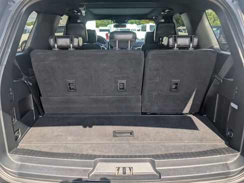 Used 2020 Ford Expedition XLT w/ Equipment Group 202A RWD image 15