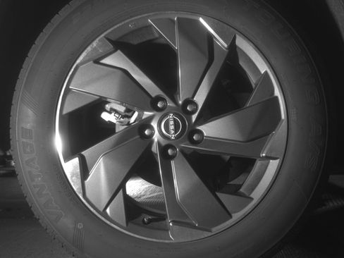 Used 2025 Nissan Rogue SV image 15