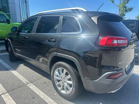 Used 2016 Jeep Cherokee Limited AWD/4WD image 2