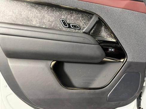 Used 2025 Land Rover Range Rover Sport Autobiography AWD/4WD image 15
