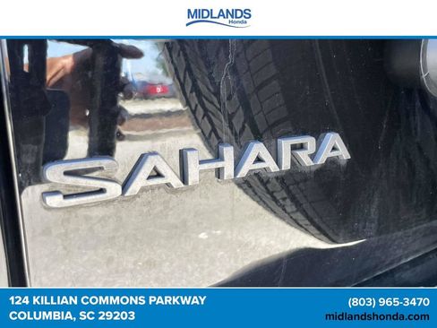 Used 2025 Jeep Wrangler Unlimited Sahara AWD/4WD image 9