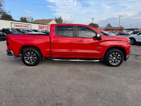 Used 2019 Chevrolet Silverado 1500 LT w/ Texas Edition image 4
