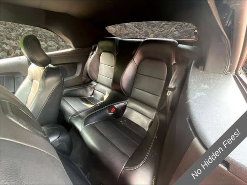 Used 2022 Ford Mustang Premium RWD image 19