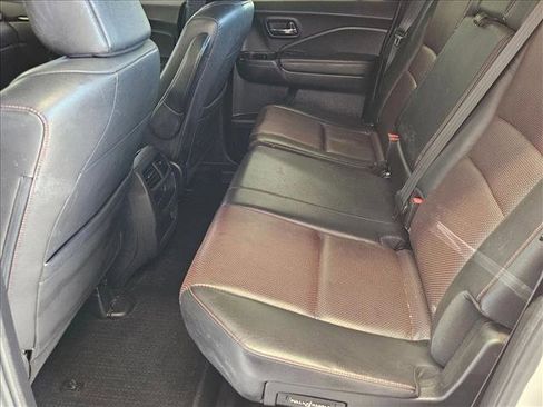 Used 2022 Honda Ridgeline Black Edition image 18