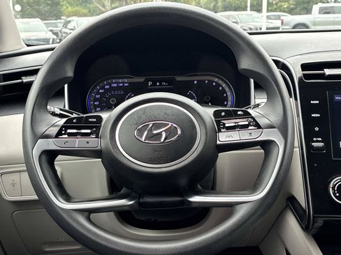 Used 2022 Hyundai Tucson SEL w/ Cargo Package AWD/4WD image 18