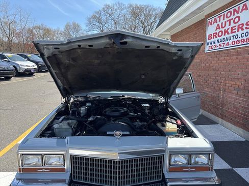 Used 1989 Cadillac Brougham image 32