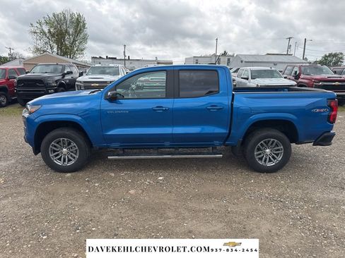 Used 2024 Chevrolet Colorado LT w/ LT Convenience Package II AWD/4WD image 2