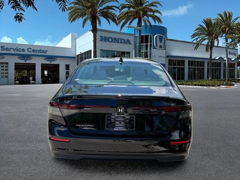 Used 2023 Honda Accord LX image 7